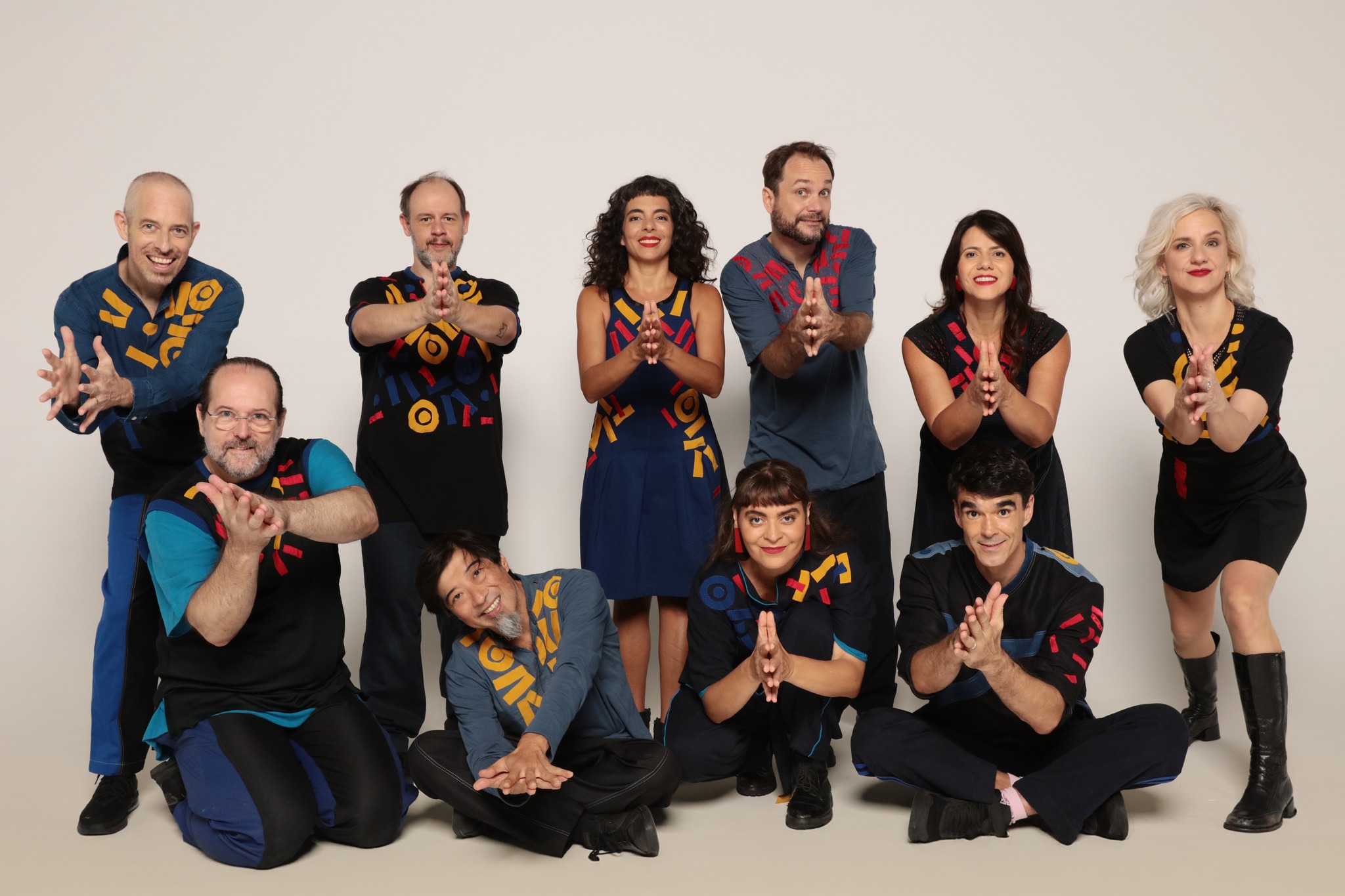 BARBATUQUES LANÇA A COLETÂNEA “BARBATUQUES CONVIDA” COM VÁRIAS PARTICIPAÇÕES ESPECIAIS