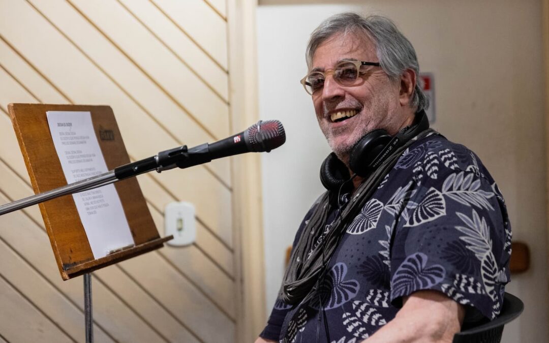 UM MERGULHO NO SAMBA – IVAN LINS ANTECIPA ÁLBUM HOMÔNIMO E DIVULGA O SINGLE “SAMBADOURO”