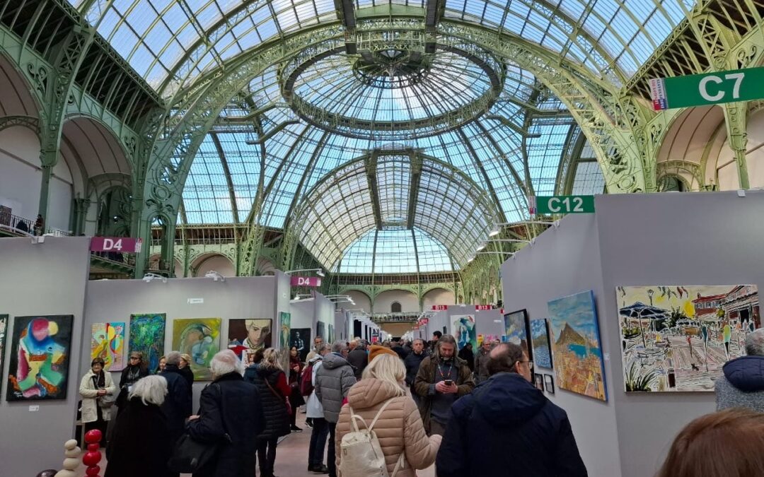 ARTE BRASILEIRA GANHA PROJEÇÃO INTERNACIONAL COM OBRAS DE RENATA VASCONCELLOS SIMÕES, EM PARIS