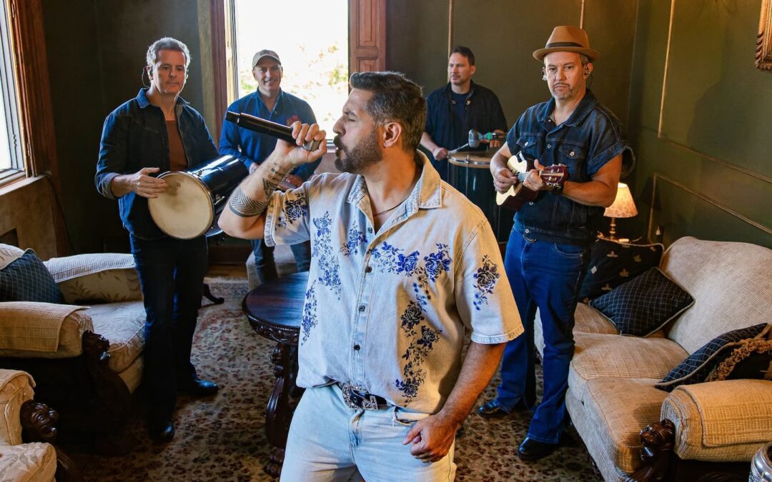 INIMIGOS DA HP LANÇAM A RELEITURA DE “EU SEI DE COR”, SUCESSO DE MARÍLIA MENDONÇA, QUE INTEGRA O PROJETO “TUDO VIRA SAMBA”