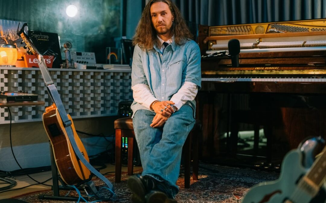 VITOR KLEY LIBERA O ÁLBUM “AS PEQUENAS GRANDES COISAS AO VIVO NA COLINA” COM A INÉDITA “NÓS DOIS”