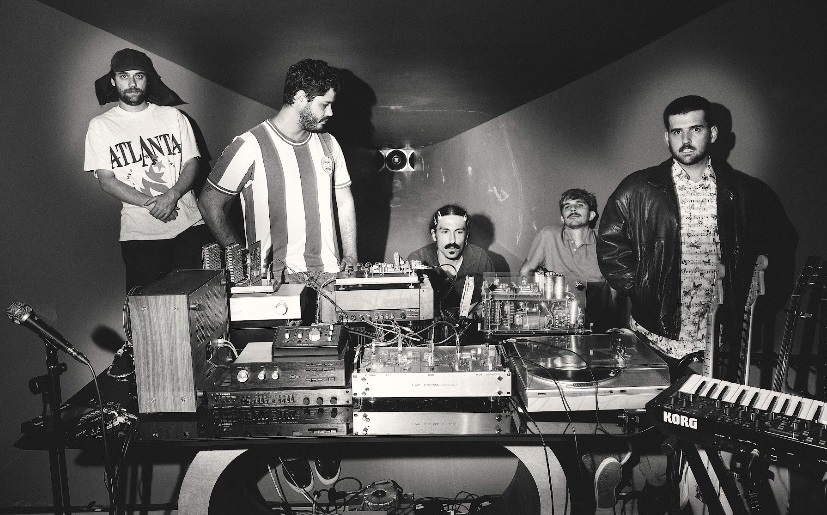 JOVEM DIONISIO AMPLIA O UNIVERSO DO NOVO DISCO COM O LANÇAMENTO DOS SINGLES “SAÍDAS” E “FAZ TANTO TEMPO”