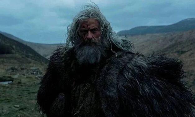 HUGH JACKMAN LIDA COM AS CONSEQUÊNCIAS DE UMA HISTÓRIA MARCADA POR CRIMES E ASSASSINATOS NO TRAILER DE “A MORTE DE ROBIN HOOD”