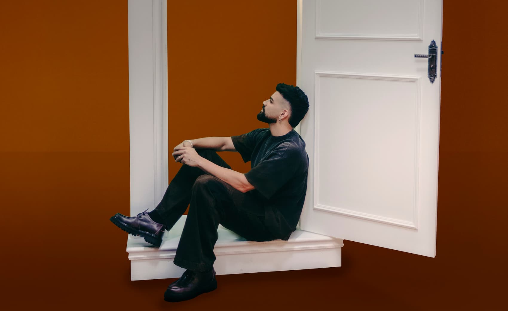 “AQUELE MOMENTO EM QUE A GENTE PERCEBE QUE SUPEROU”, COMENTA DILSINHO SOBRE O NOVO SINGLE “INVERTEU”