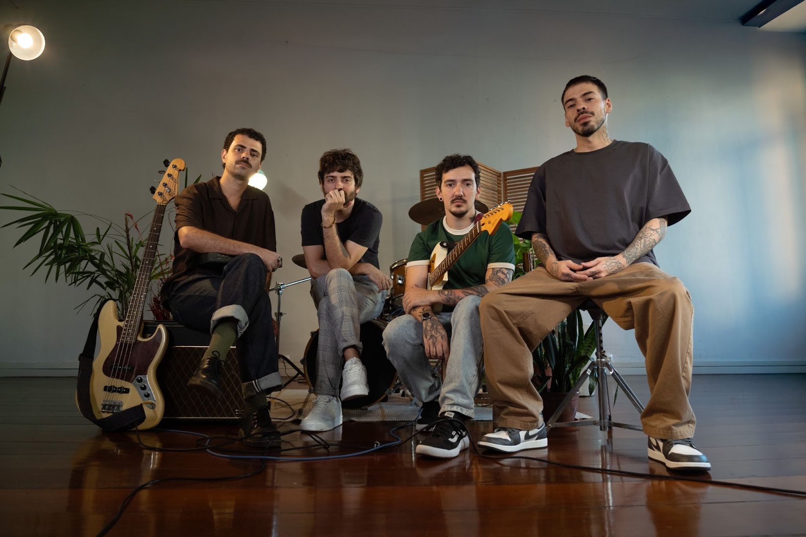 KASSEL INICIA NOVA FASE DA CARREIRA E LIBERA O CLIPE DA CANÇÃO “BRILHO DA MANHÃ”