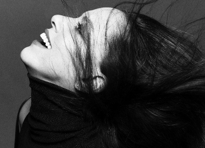 BEBEL GILBERTO CELEBRA O LEGADO DO COMPOSITOR FRANCÊS HENRI SALVADOR COM A FAIXA “UMA CANÇÃO DOCE”