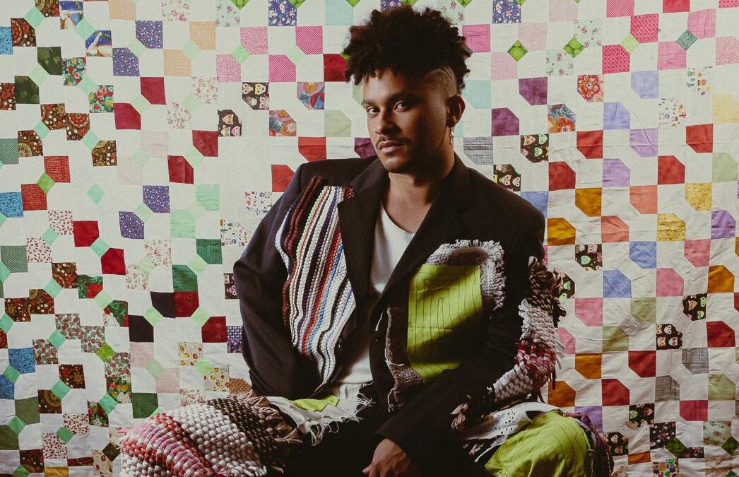 MICHAEL PIPOQUINHA CELEBRA INFLUÊNCIAS AFRICANAS COM EXPERIÊNCIA ÍNTIMA NA CANÇÃO “MAMÃE LUIZA”