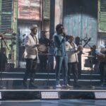 CELEBRANDO 80 ANOS DE CARREIRA, DEMÔNIOS DA GAROA APRESENTA A GRAVAÇÃO INÉDITA DE “DESPEJO DA FAVELA” AO LADO DE SEU JORGE