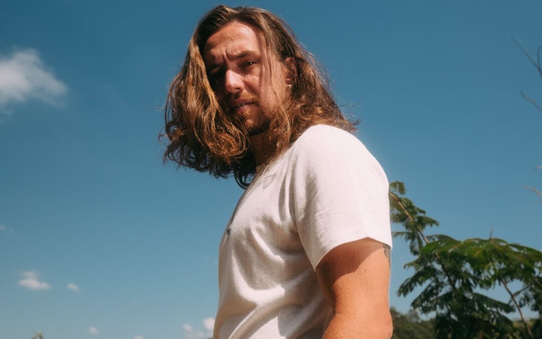 “TEM MÚSICA QUE FICA DE FORA QUE TALVEZ SEJA TÃO BOA QUANTO AS QUE ENTRAM”, DIZ VITOR KLEY SOBRE SEU NOVO EP DE INÉDITAS