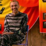 NOVISSIMO EDGAR BUSCA MAIS SENSAÇÕES QUE MENSAGENS DIRETAS EM UM MERGULHO NA CULTURA SOUND SYSTEM NO ÁLBUM “REWIND”