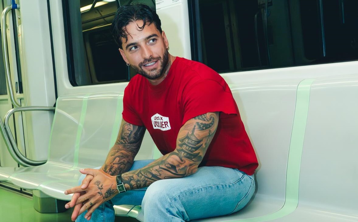 “É UMA CELEBRAÇÃO DOS MEUS ANCESTRAIS, UMA HOMENAGEM AOS MEUS AVÓS”, DIZ MALUMA SOBRE O NOVO ÁLBUM “LOCO X VOLVER”