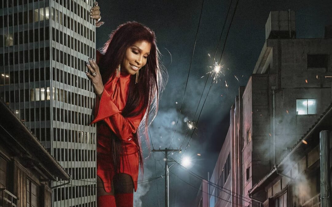 CHAKA KHAN LANÇA O CLIPE DE “CHAKZILLA”, UMA HOMENAGEM CINEMATOGRÁFICA AOS CLÁSSICOS FILMES DE MONSTROS