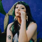 “BRava”, NOVO DISCO DE JENNI MOSELLO APRESENTA UMA ARTISTA AINDA MAIS CONSCIENTE DE SUA PRÓPRIA POTÊNCIA