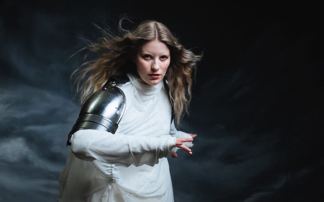 PARIS PALOMA ANUNCIA SEGUNDO ÁLBUM DA CARREIRA E DIVULGA O SINGLE “STEM THE FLOW”