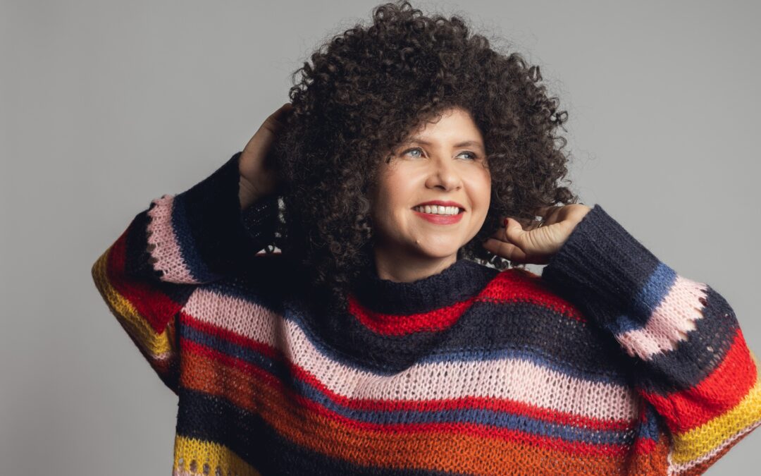 ROBERTA CAMPOS APRESENTA RELEITURAS INÉDITAS AO LADO DE GRANDES NOMES DA MÚSICA BRASILEIRA NO ÁLBUM “COISAS DE VIVER A DOIS”