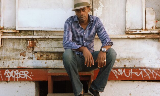 “THE OTHER SIDE”, NOVO DISCO DE SEU JORGE, CHEGA COM MATURIDADE ARTÍSTICA CONSTRUÍDA COM RIGOR E SENSIBILIDADE