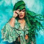 GLORIA GROOVE CELEBRA DEZ ANOS DE CARREIRA E REVISITA PERSONAGENS DO UNIVERSO DE “SEDANAPO” NO CLIPE DO SINGLE “O CHÁ”