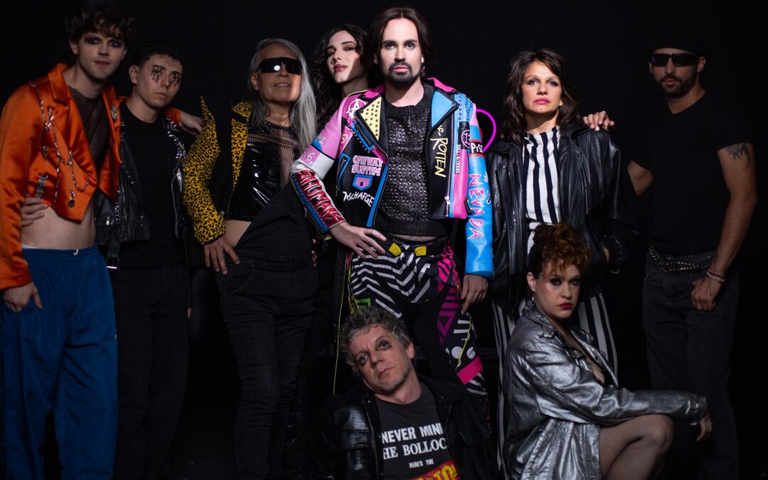 JOHNNY HOOKER LANÇA CLIPE DO SINGLE “2 PUNKS NEON”, UMA ODE À JUVENTUDE REBELDE E UMA HOMENAGEM ÁS VITIMAS DO HIV/AIDS