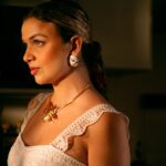 CALI REVIVE OS PRIMEIROS CAPÍTULOS DE SUA TRAJETÓRIA NO AFETIVO CLIPE DO SINGLE “QQ CÊ SABE DE MIM”