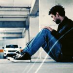 “NÃO É O FIM”, NOVO CLIPE DE MATHEUS TORRES, PROPÕE UM DIÁLOGO ENTRE LUGARES, PRESENÇAS E AUSÊNCIAS