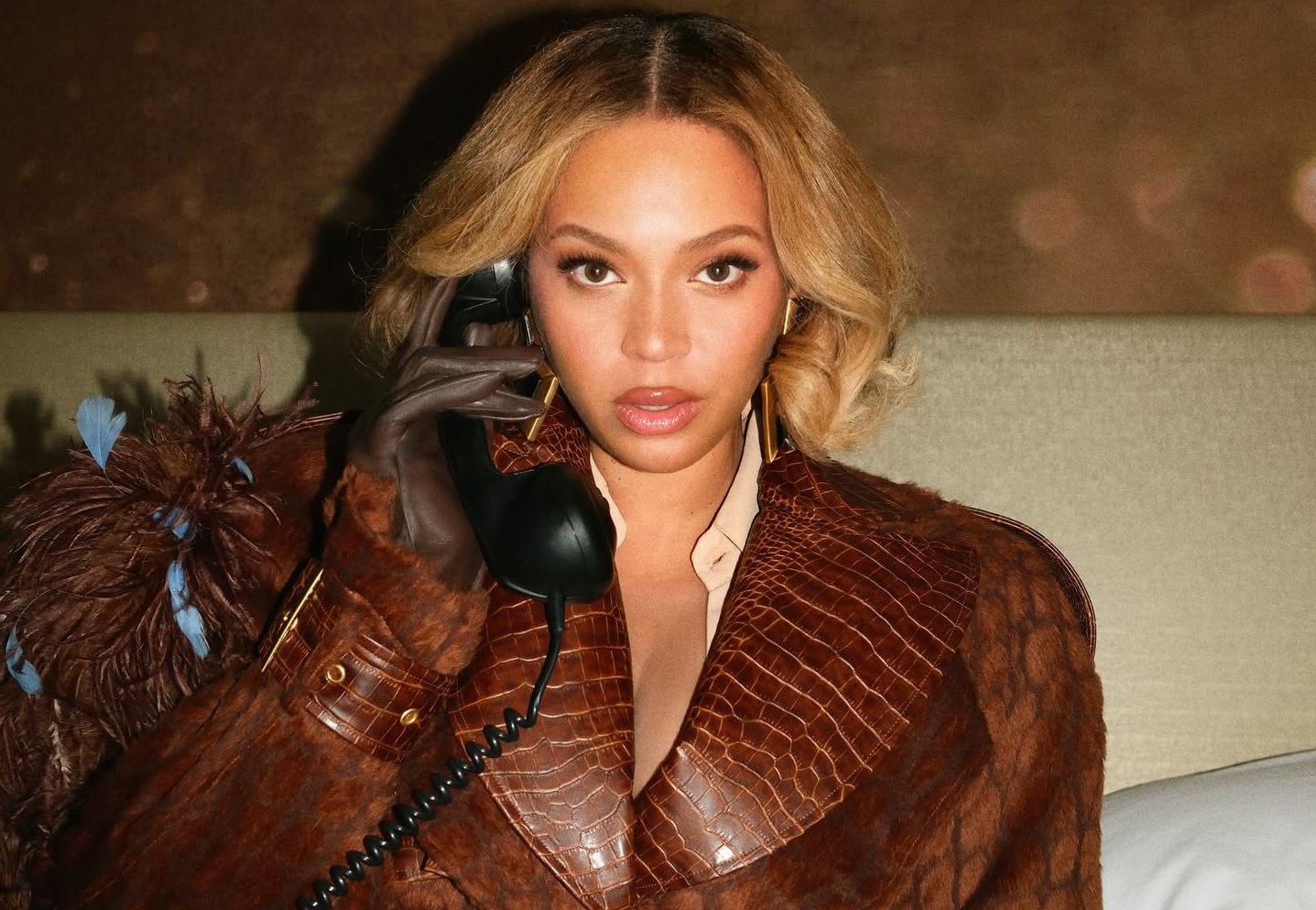 BEYONCÉ SURPREENDE OS FÃS COM A CANÇÃO “MORNING DEW (DONK)”, UMA CONTAGEM REGRESSIVA PARA O RELANÇAMENTO DE “B’DAY”