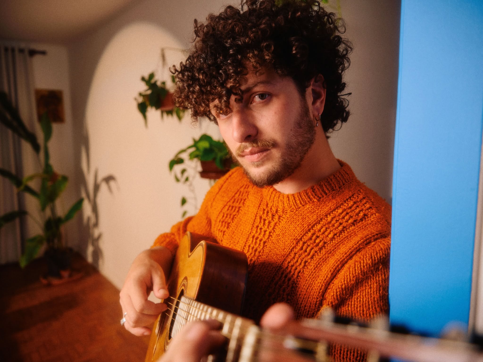 “ELE FOI PENSADO PARA ESCUTAS CONTEMPLATIVAS”, REFLETE BRYAN BEHR SOBRE O ÁLBUM “BELA VISTA, 133”