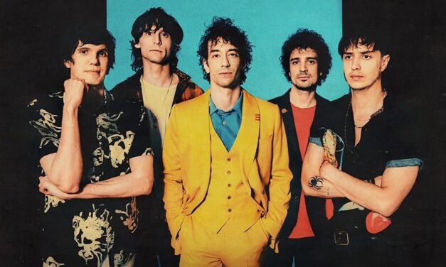 THE STROKES LANÇA “REALITY AWAITS”, PROJETO QUE MARCA O PRIMEIRO ÁLBUM DE ESTÚDIO DA BANDA EM SEIS ANOS